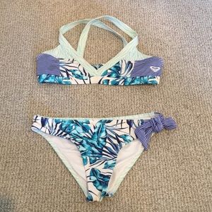 Cute roxy swimsuit!!!💕